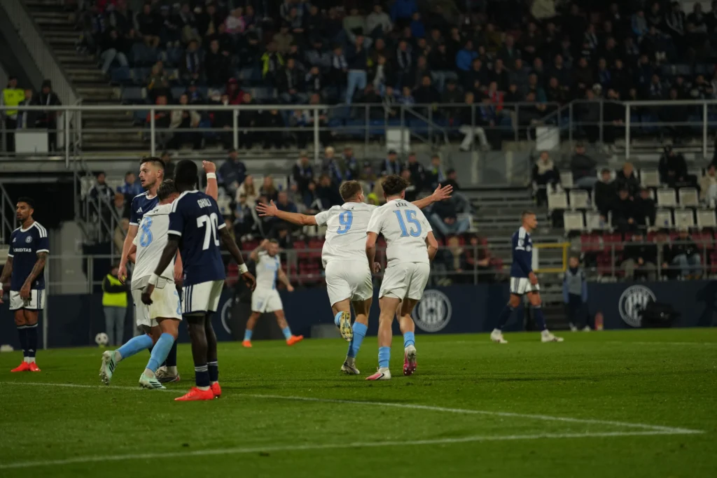 SK Sigma Olomouc and FC Slovan Liberec players during the Chance Liga match at Andrův stadion on 17 October 2026.