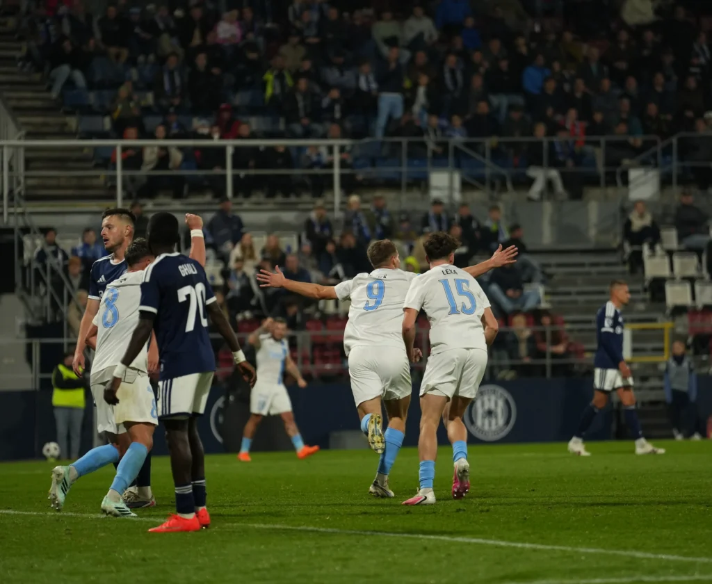 SK Sigma Olomouc and FC Slovan Liberec players during the Chance Liga match at Andrův stadion on 17 October 2026.